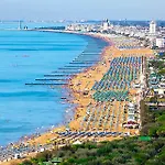 Jesolo Village Beach House - Host Solution