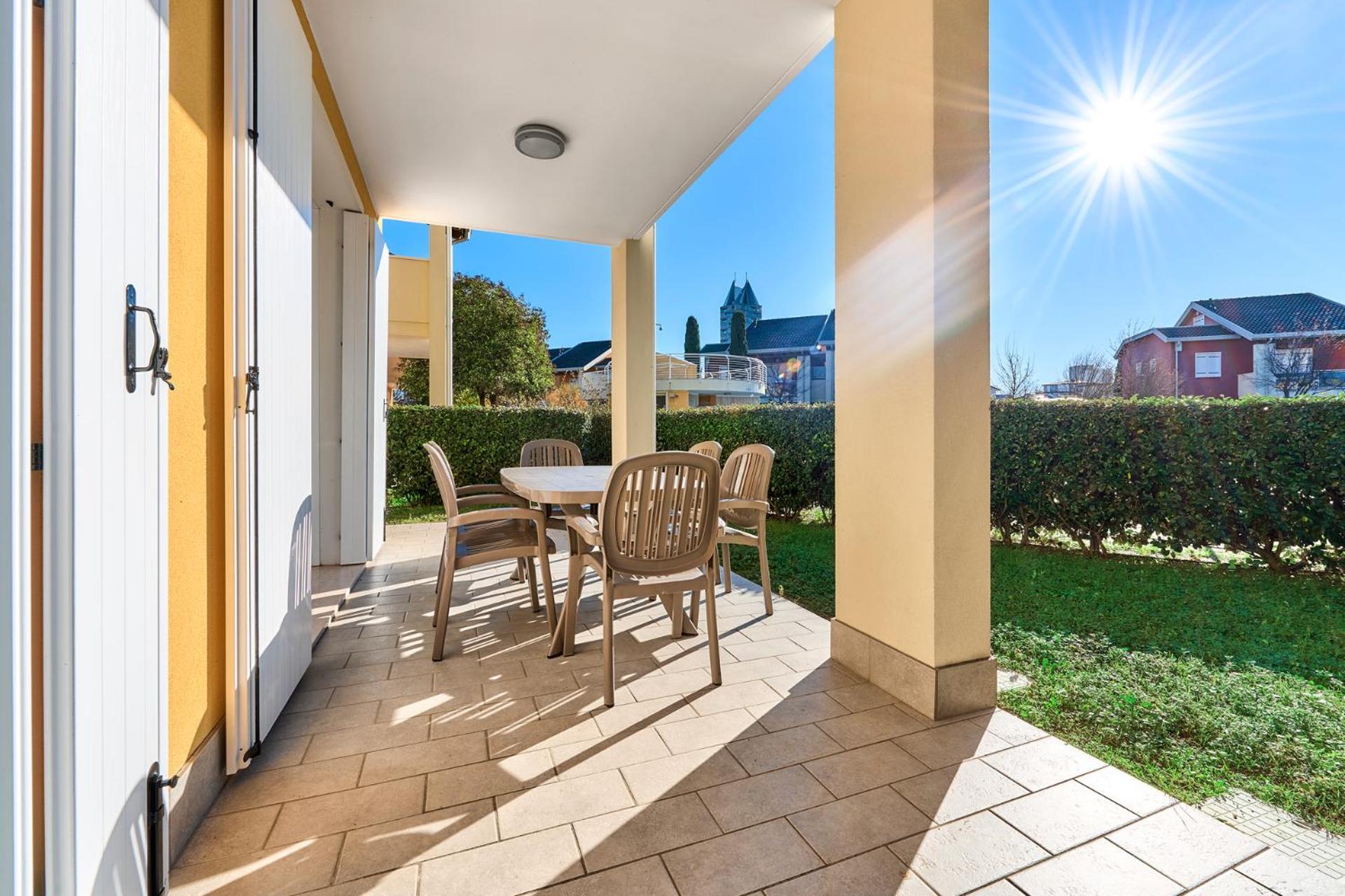 Apartment Village House - Host Solution *